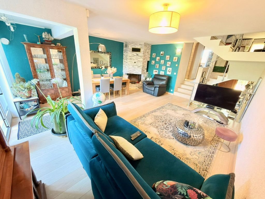 Maison à vendre, 115m², Prévessin-Moëns
