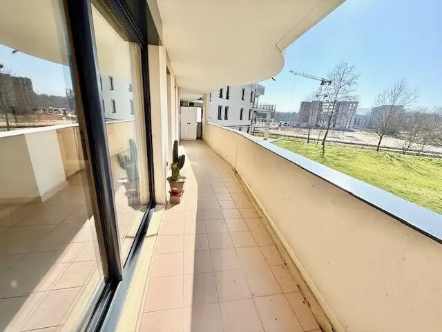 Appartement à vendre, 76m², Ferney-Voltaire