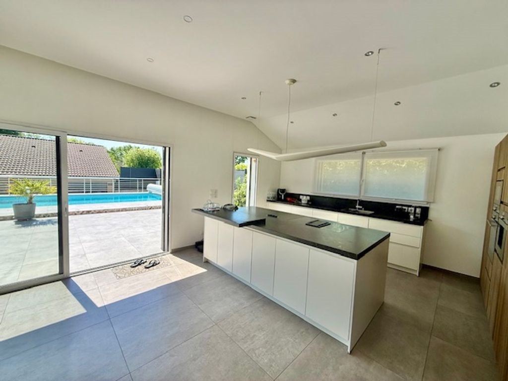 Maison à vendre, 190m², Divonne-les-Bains