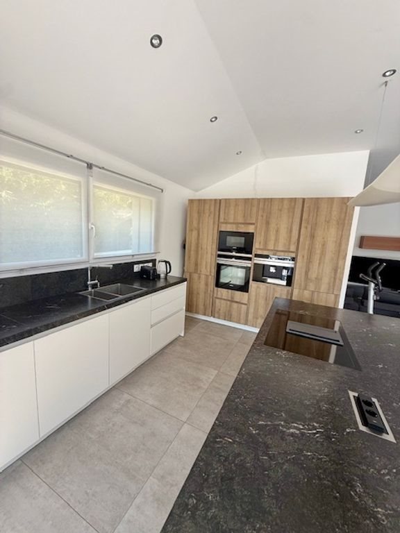 Maison à vendre, 190m², Divonne-les-Bains