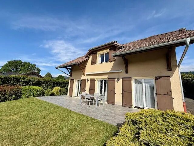 Maison à vendre, 111m², Divonne-les-Bains