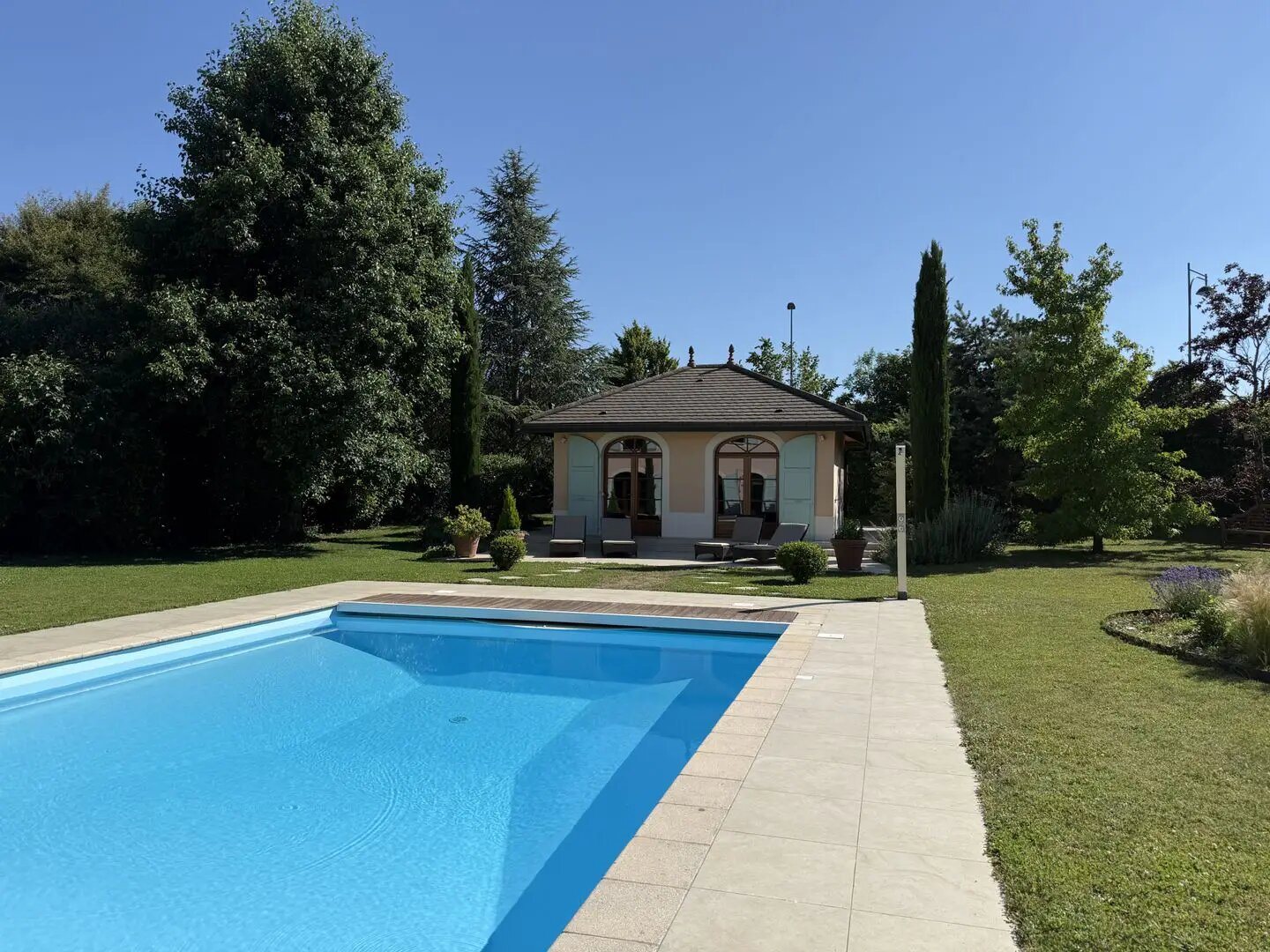 Maison à vendre, 610m², Echenevex