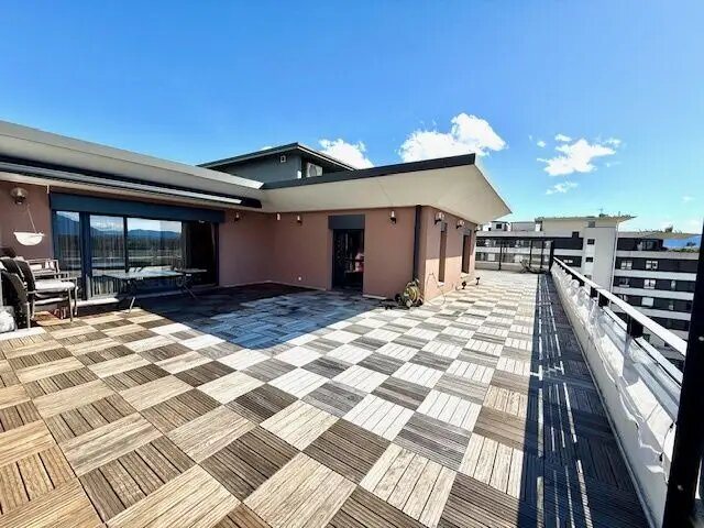 Appartement à vendre, 178m², Saint-Genis-Pouilly