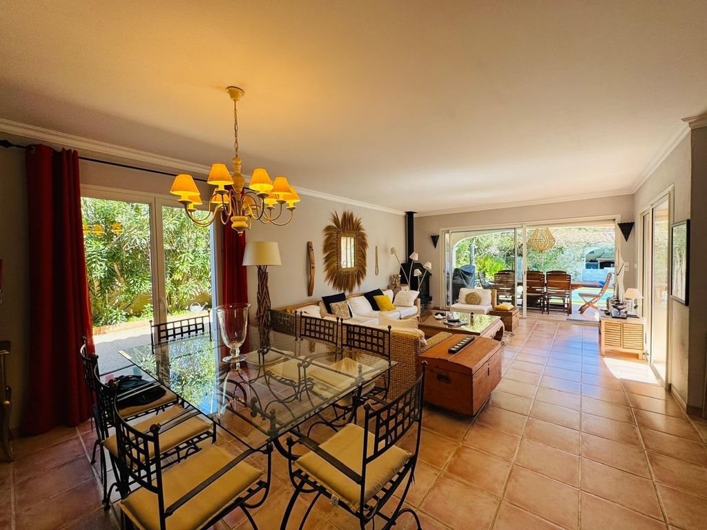 Maison à vendre, 123m², Cavalaire-sur-Mer
