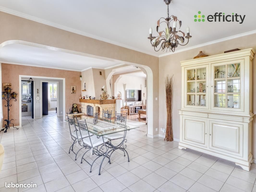 Maison à vendre, 205m², Chavanoz