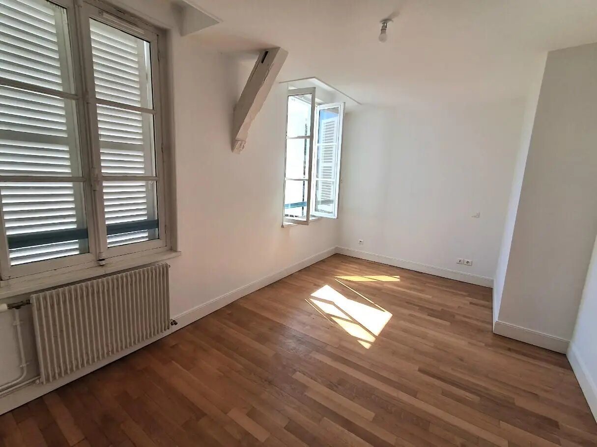 Appartement à louer, 94m², Châlons-en-Champagne