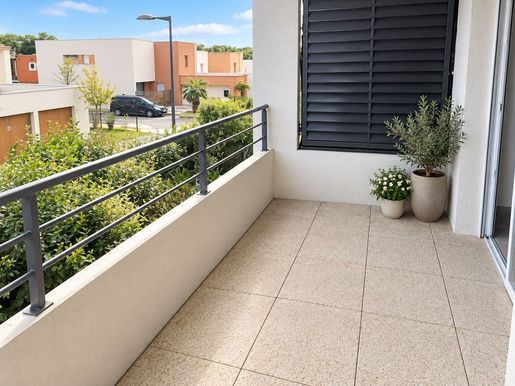 Advert pic 0