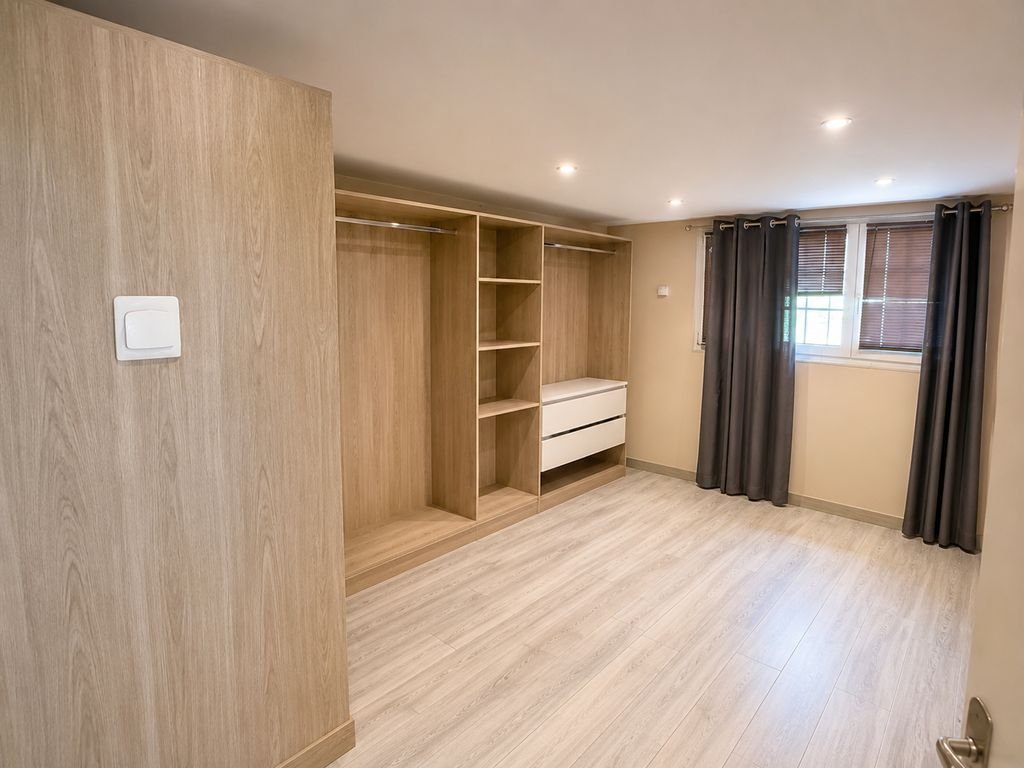Maison à vendre, 220m², Sussargues