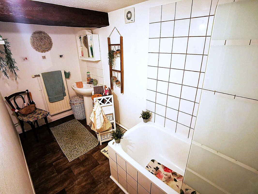Appartement à vendre, 600m², Neuves-Maisons