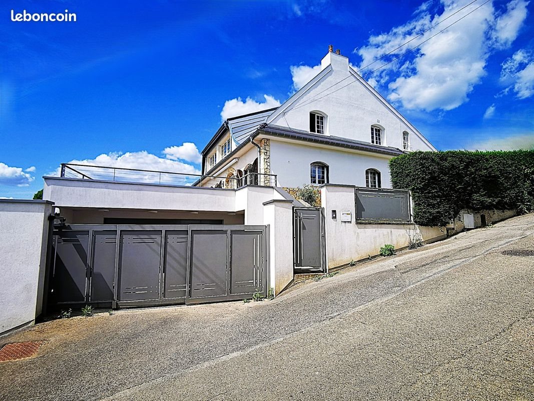 Maison à vendre, 285m², Saint-Max