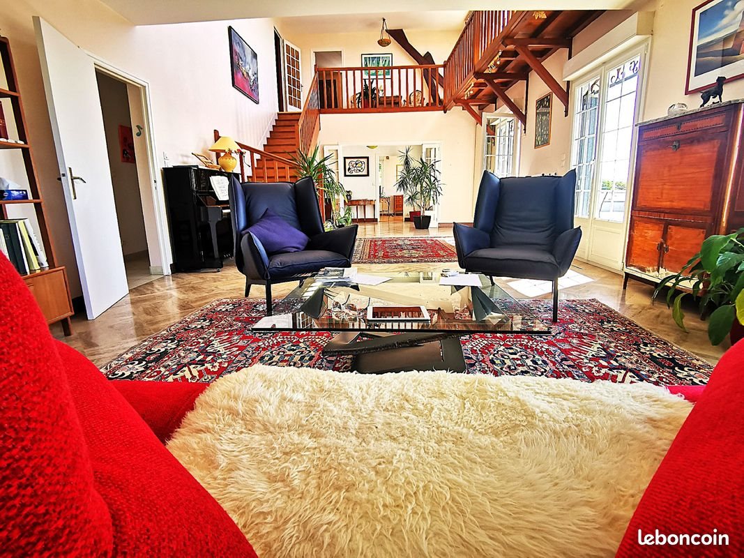 Maison à vendre, 285m², Saint-Max
