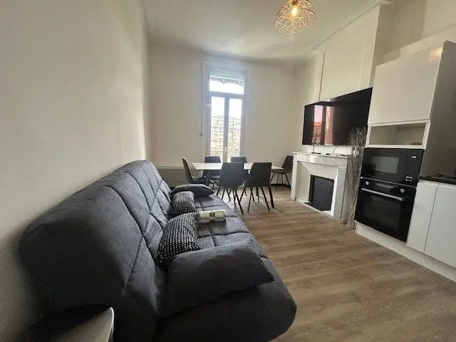 Appartement à louer, 59m², Sète