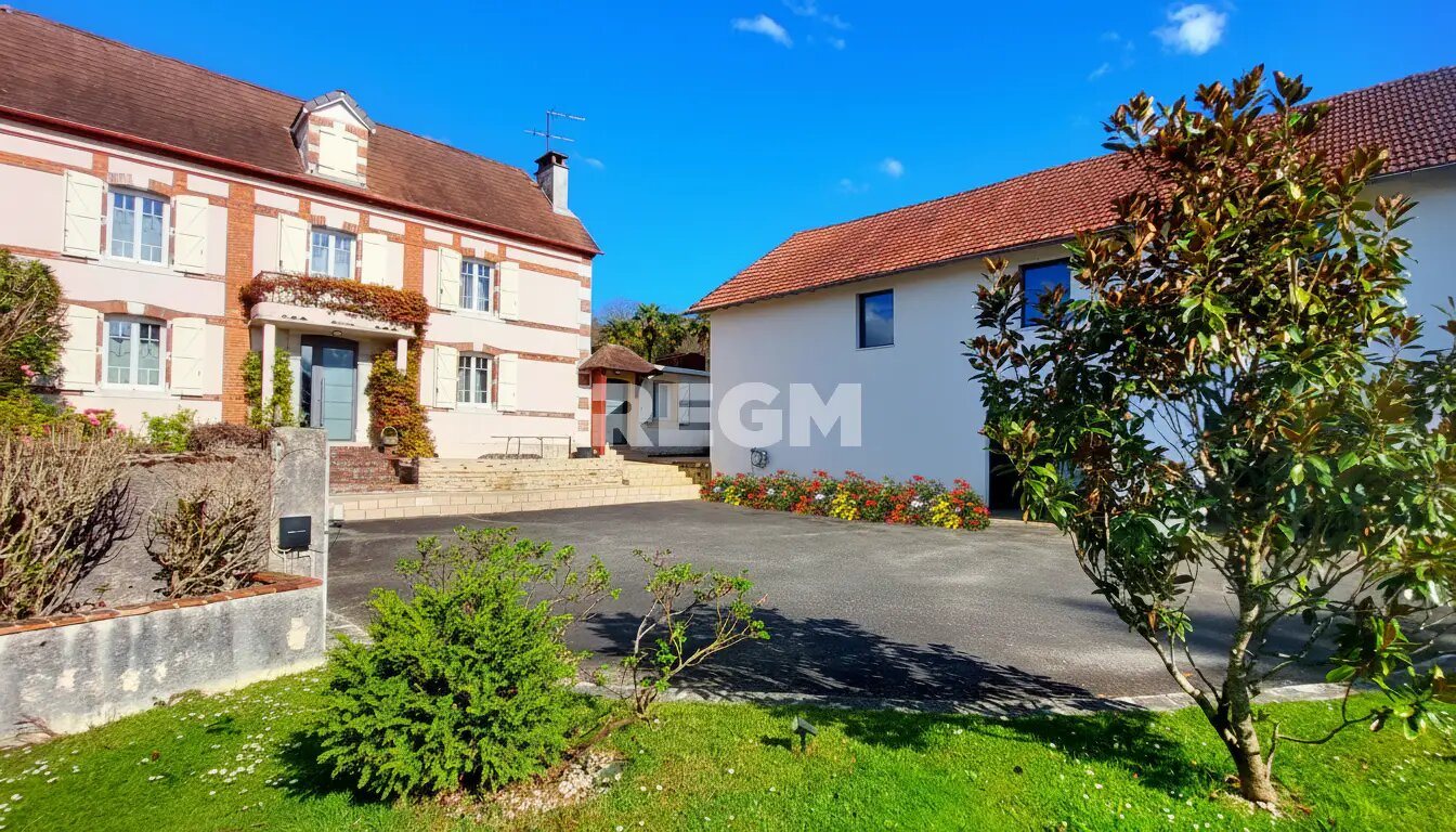 Maison à vendre, 167m², Sauvagnon