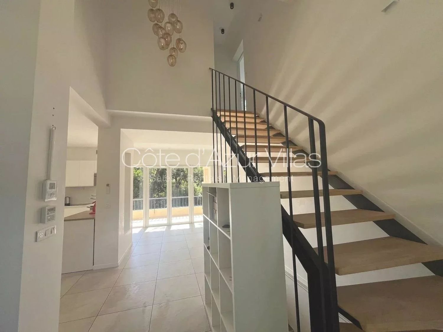 Maison à louer, 220m², Roquefort-les-Pins