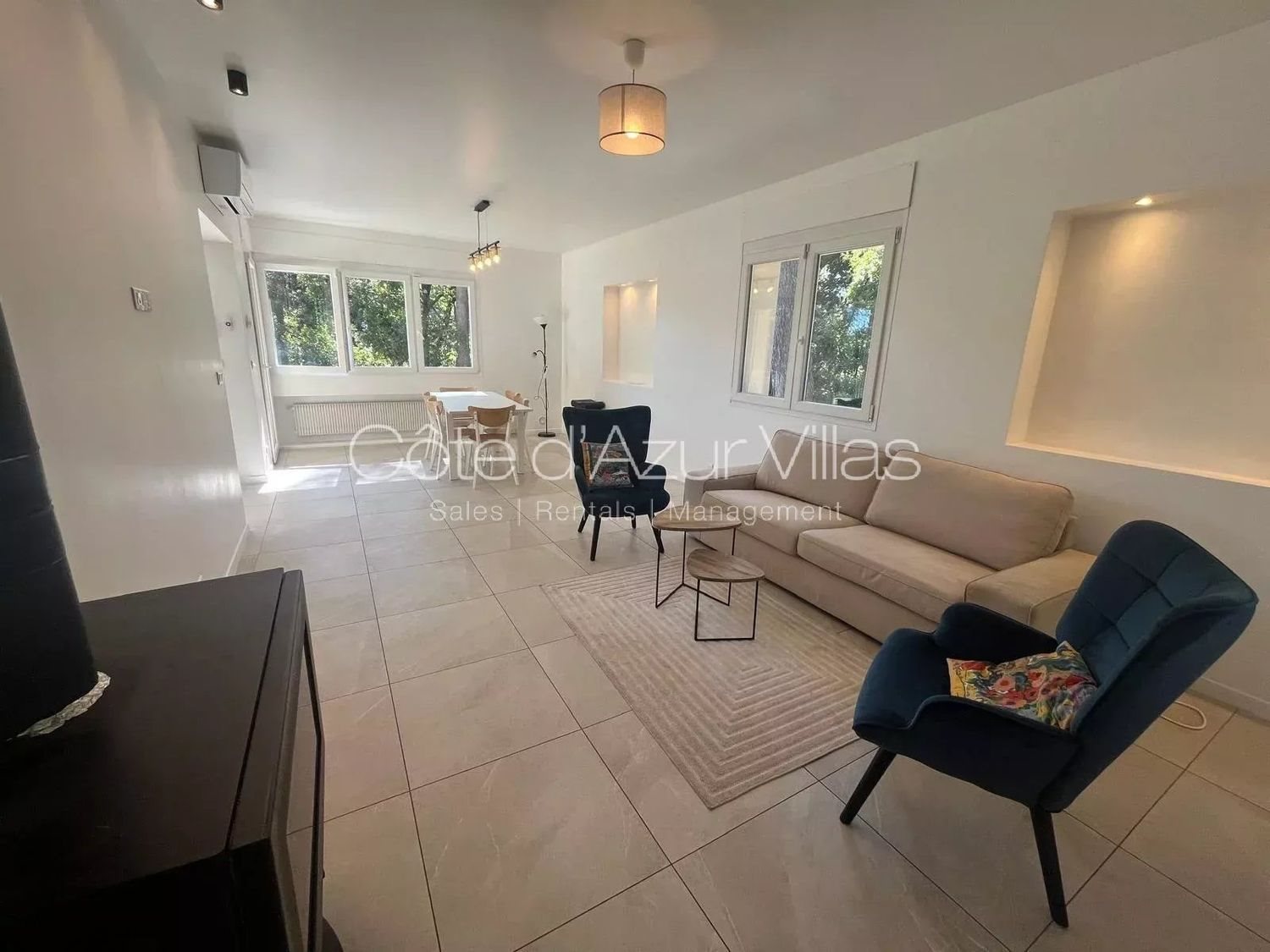 Maison à louer, 220m², Roquefort-les-Pins