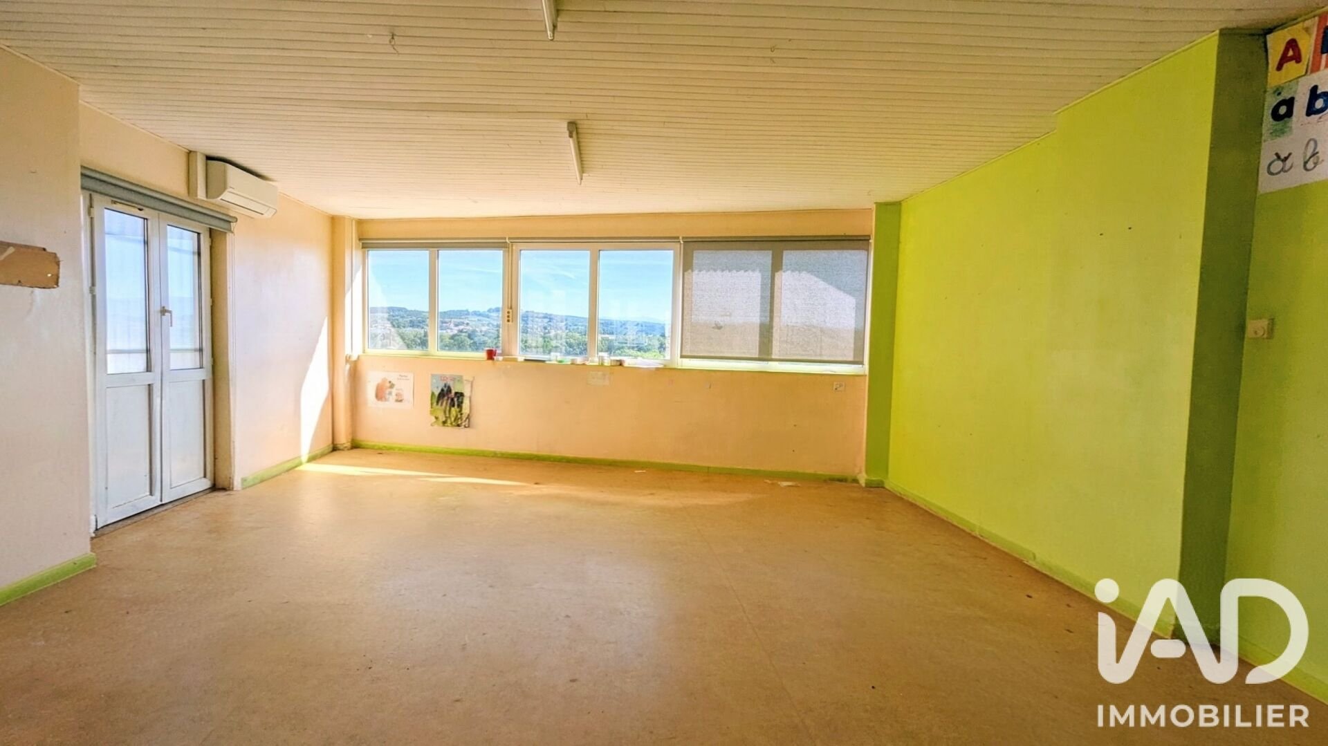 Maison à vendre, 400m², Charmes-sur-l'Herbasse
