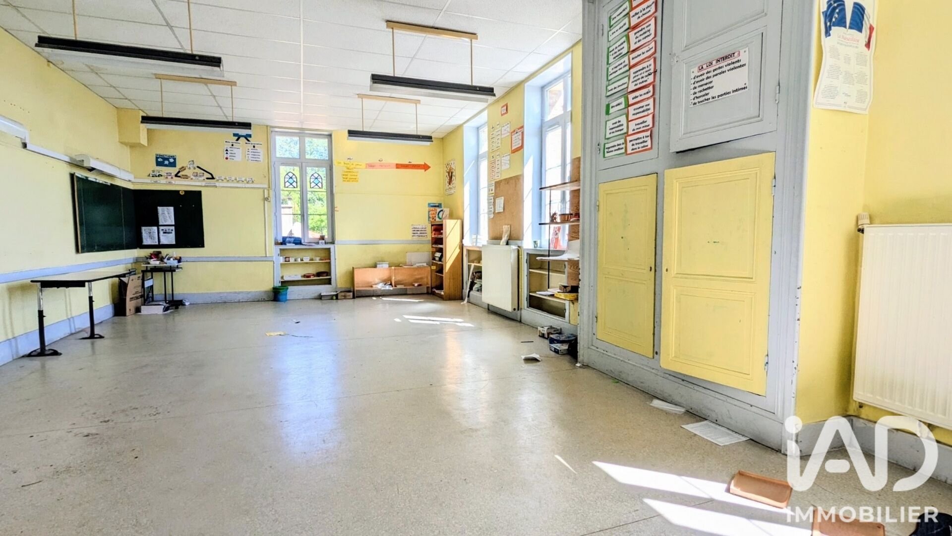 Maison à vendre, 400m², Charmes-sur-l'Herbasse