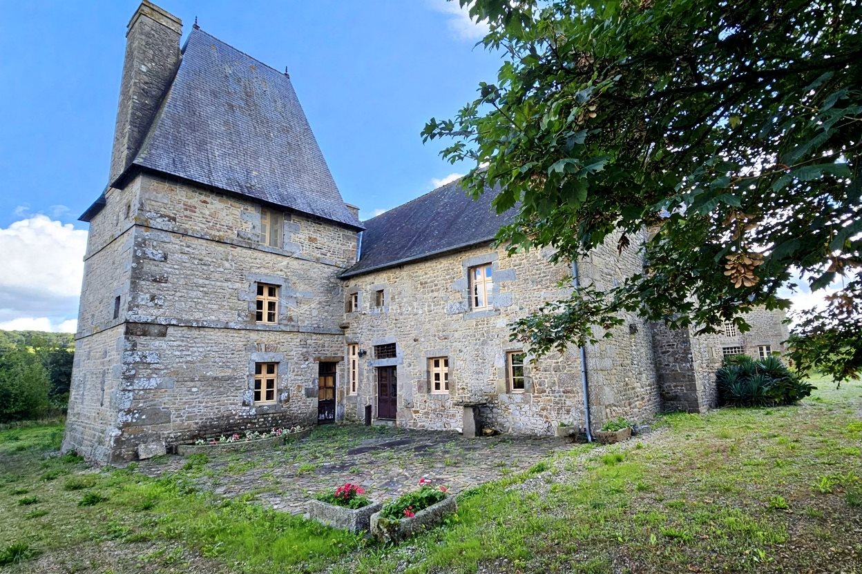 Maison à vendre, 330m², Saint-Aubin-de-Terregatte