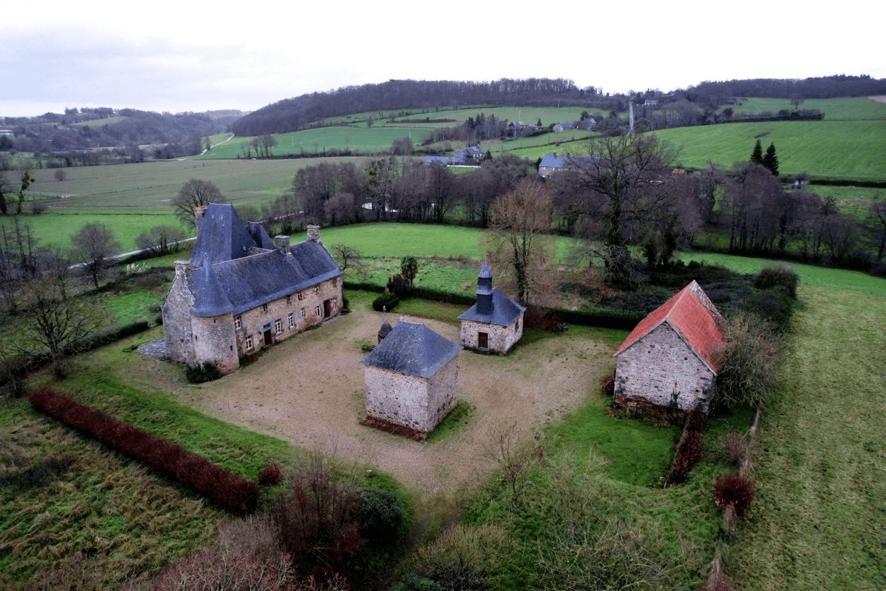 Maison à vendre, 330m², Saint-Aubin-de-Terregatte