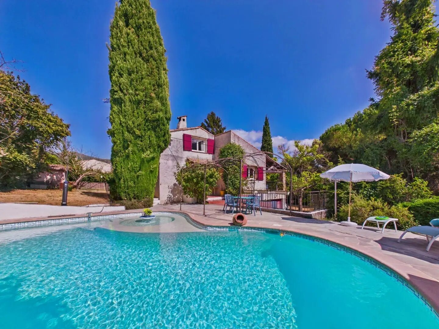 Maison à vendre, 276m², Tourrette-Levens