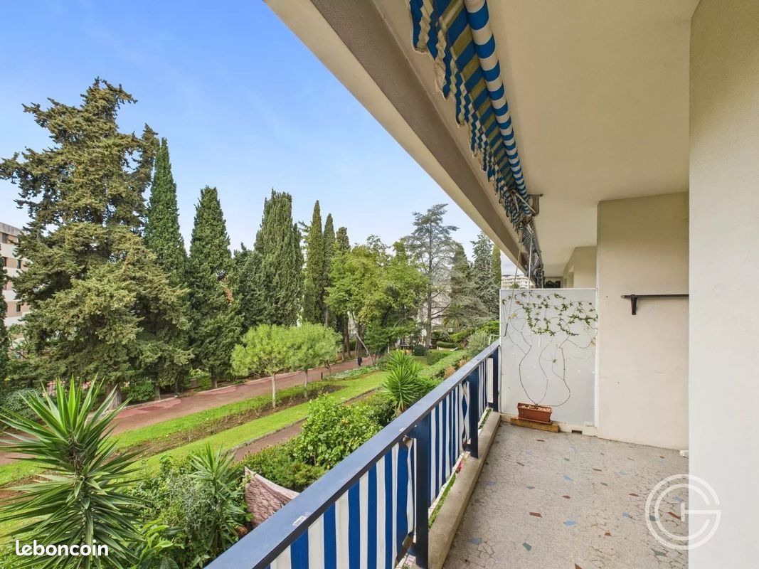 Appartement à louer, 63m², Nice