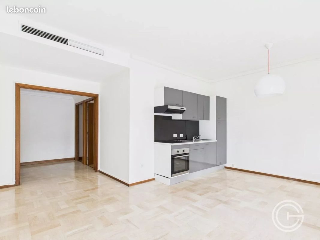 Appartement à louer, 63m², Nice