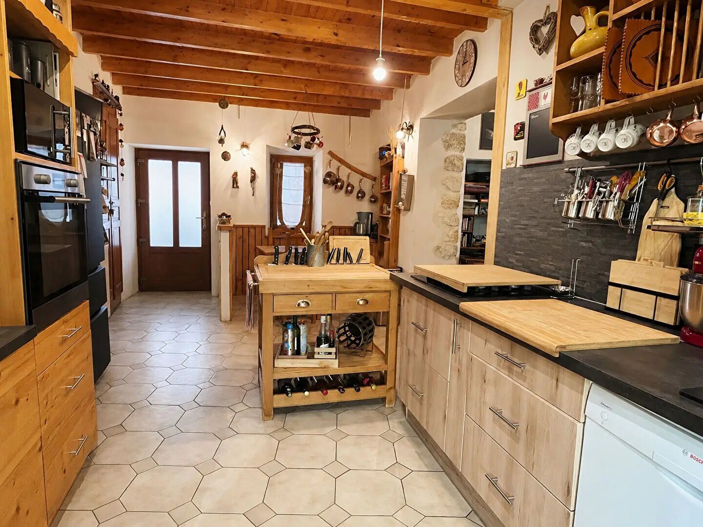 Maison à vendre, 102m², Lyas