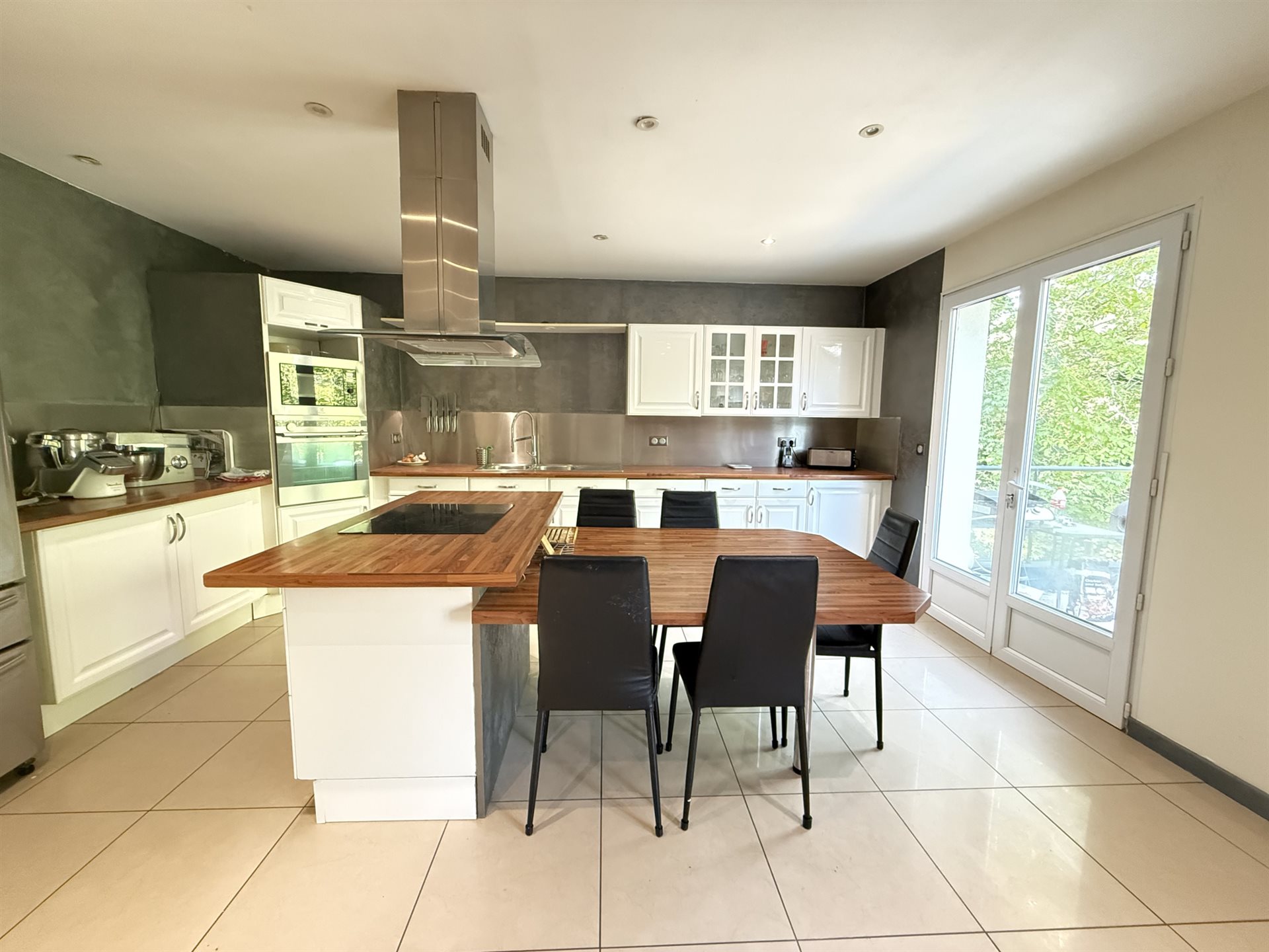 Maison à vendre, 148m², L'Honor-de-Cos