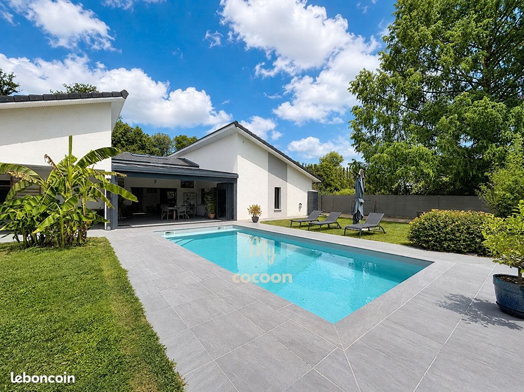 Maison à vendre, 204m², Montagnat