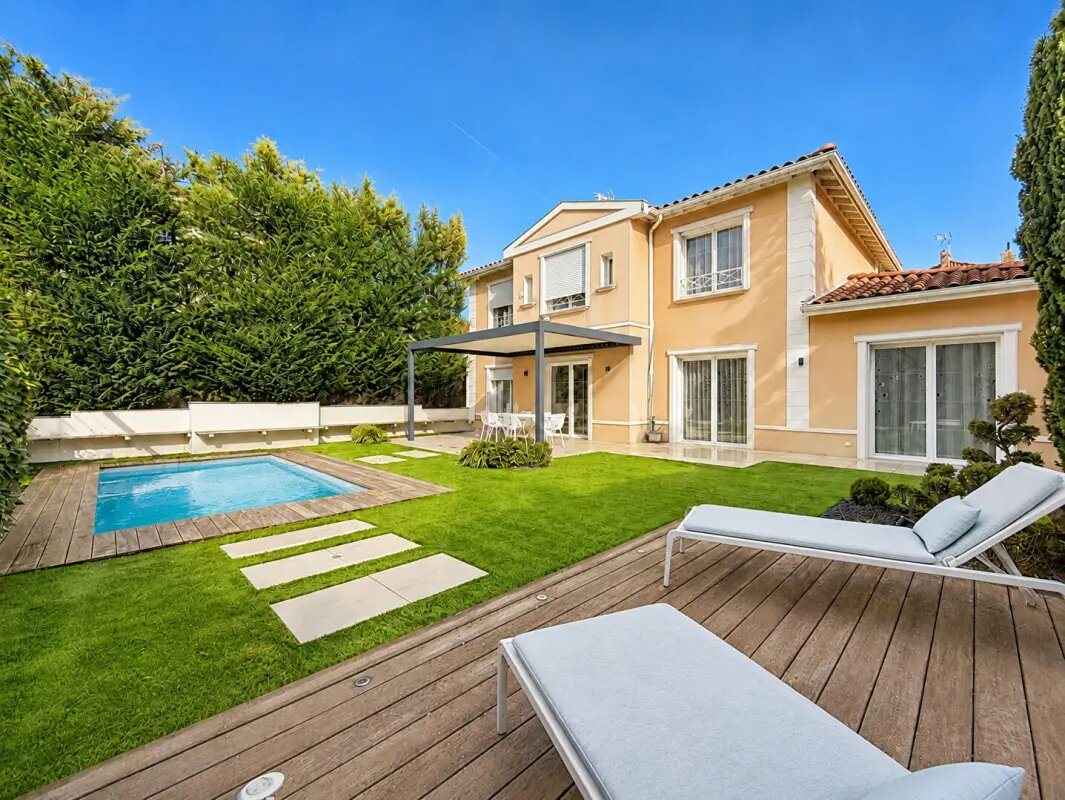 Maison à vendre, 250m², Lyon 8ème