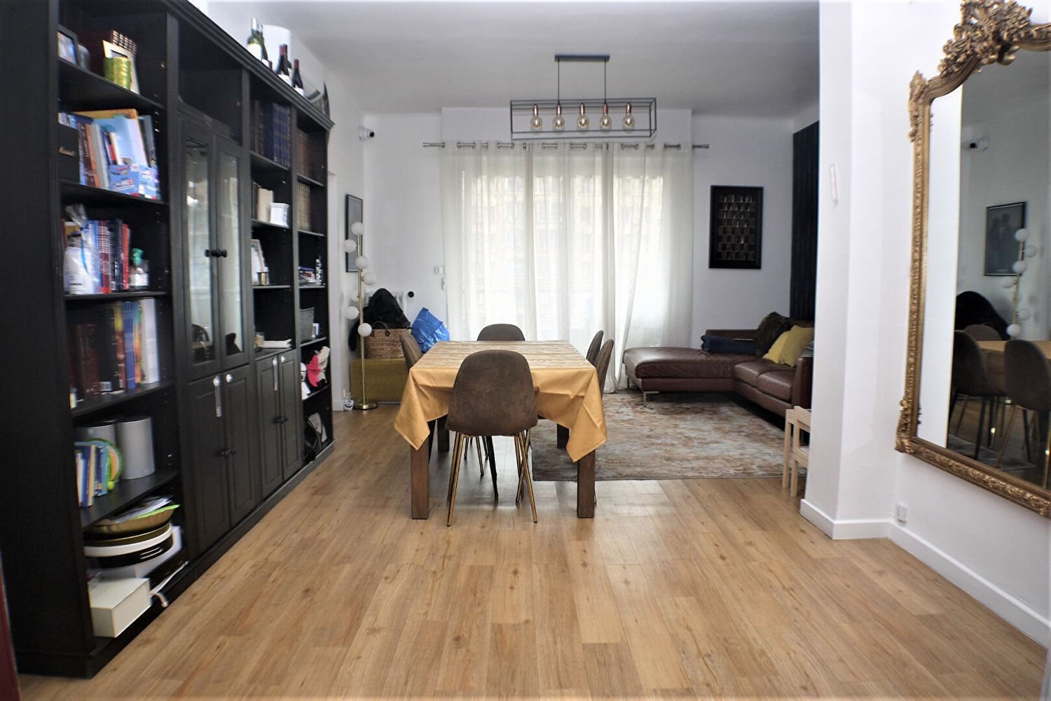 Appartement à louer, 77m², Marseille 8ème