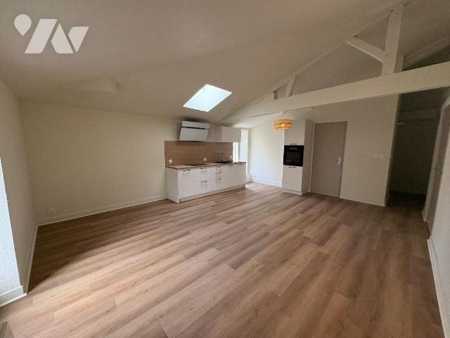 Appartement à louer, 75m², La Réole