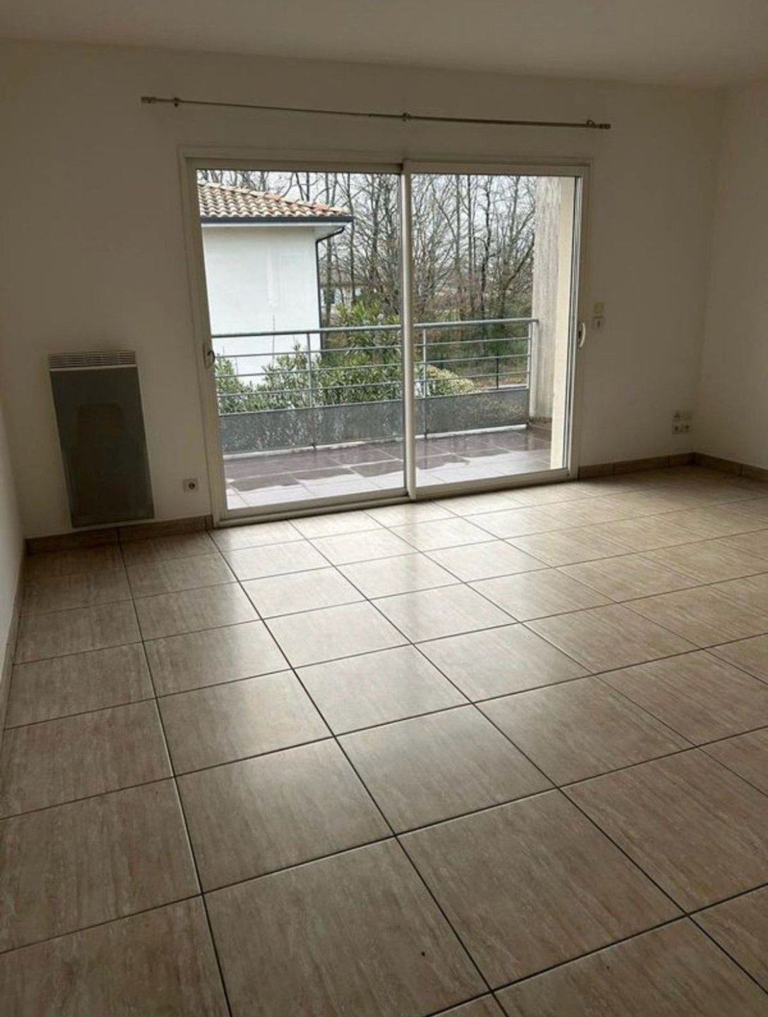 Appartement à louer, 60m², Montussan