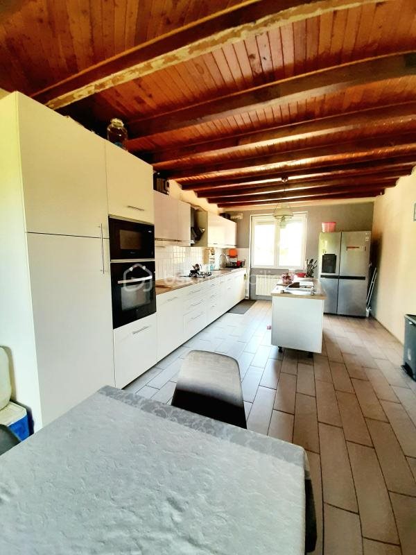 Maison à vendre, 202m², La Chapelle-Montbrandeix