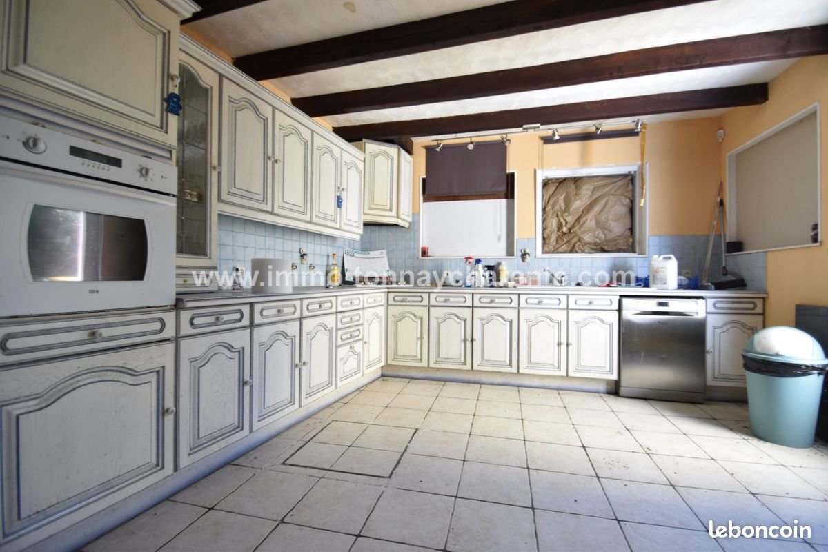 Maison à vendre, 190m², Lussant