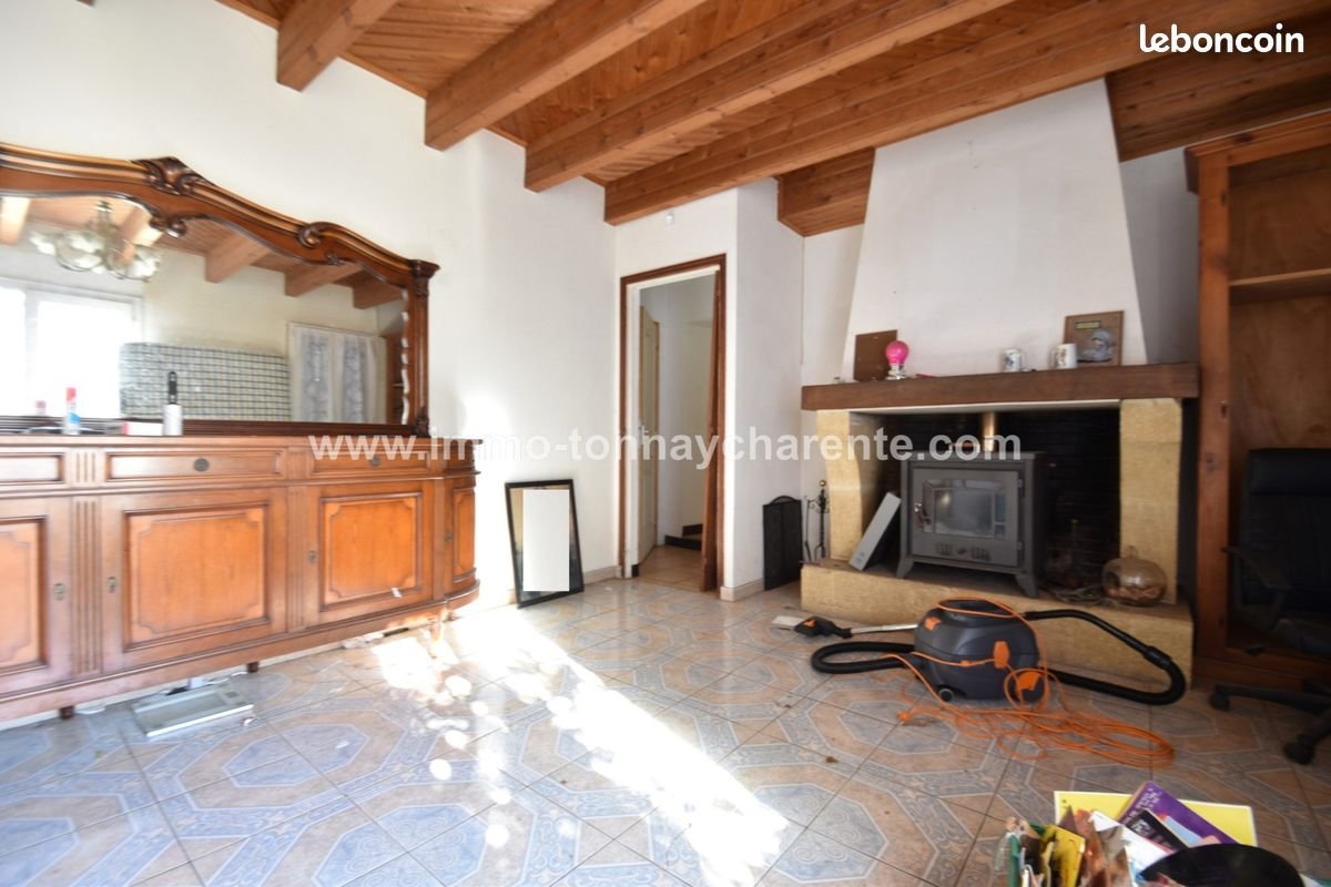 Maison à vendre, 190m², Lussant