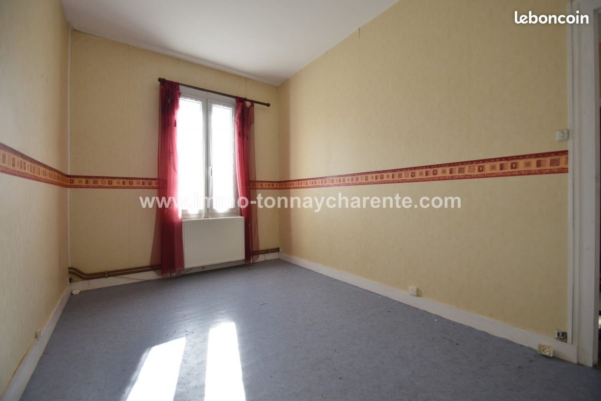 Maison à vendre, 190m², Lussant