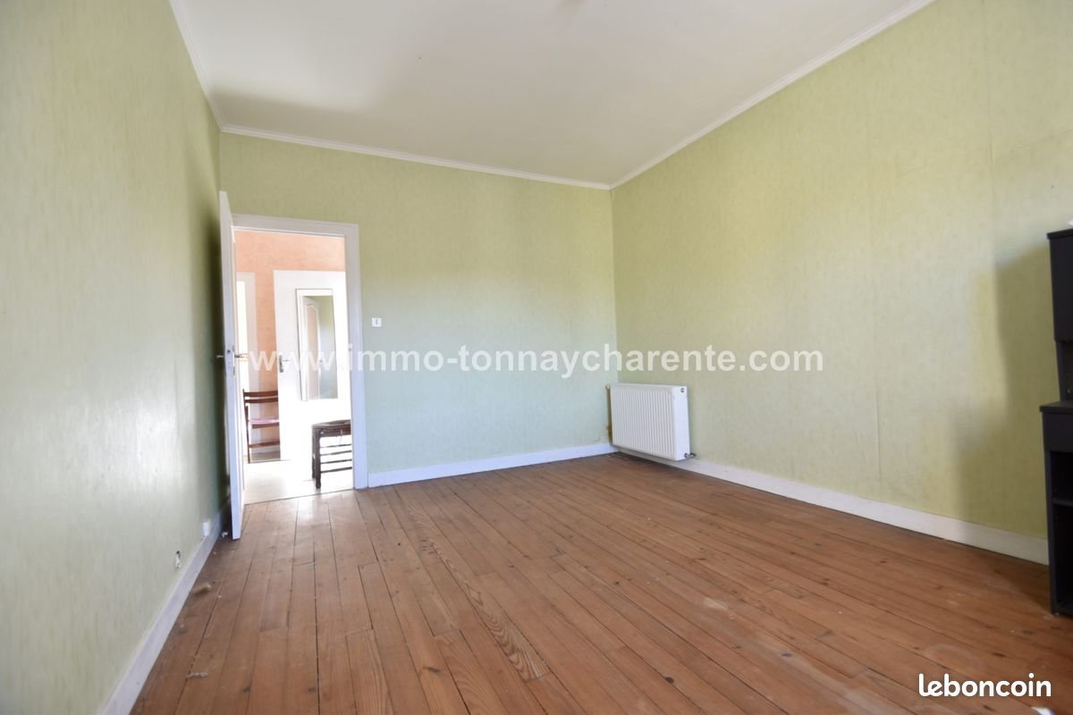 Maison à vendre, 190m², Lussant