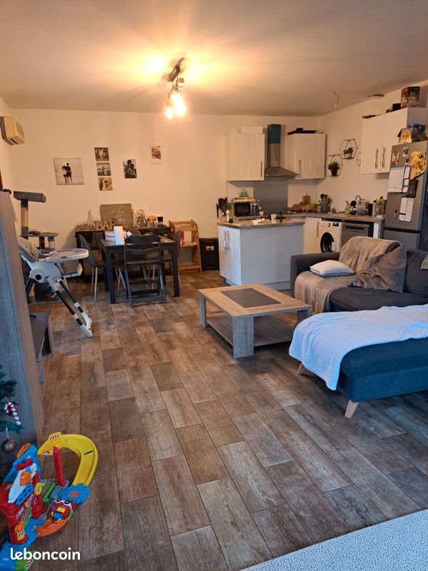 Appartement à louer, 69m², Saint-Maximin-la-Sainte-Baume