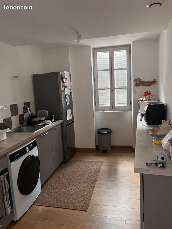 Appartement à louer, 69m², Saint-Maximin-la-Sainte-Baume