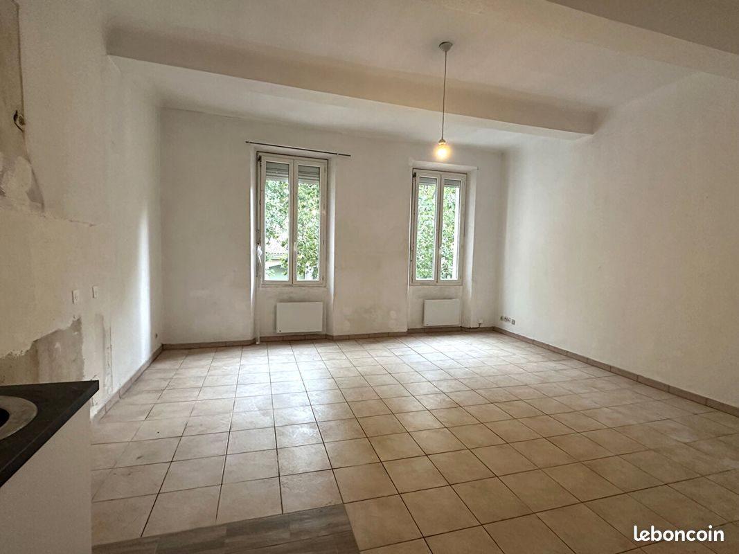 Appartement à vendre, 57m², Saint-Maximin-la-Sainte-Baume