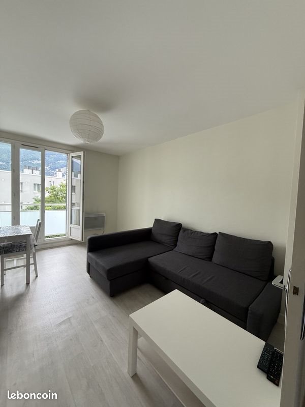 Appartement à louer, 53m², Fontaine