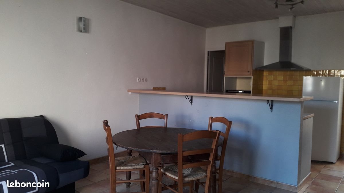 Appartement à louer, 49m², Châteauneuf-de-Gadagne