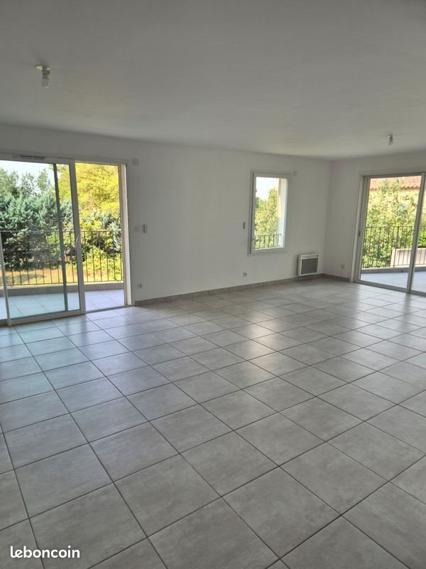 Appartement à louer, 125m², L'Isle-sur-la-Sorgue