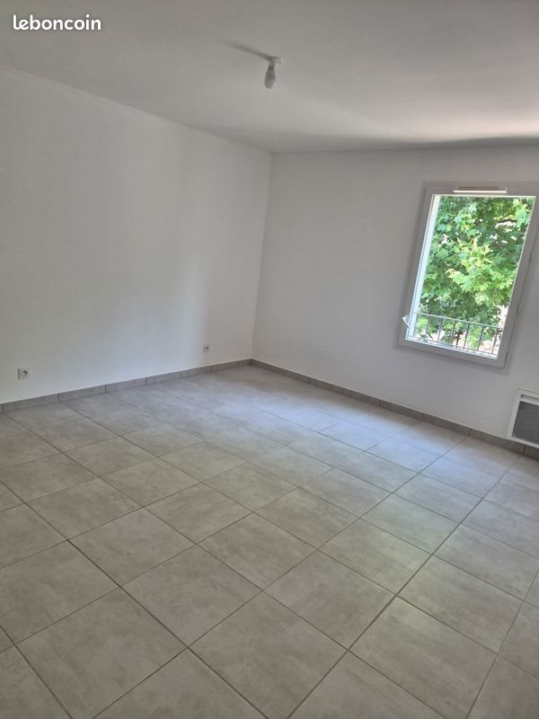 Appartement à louer, 125m², L'Isle-sur-la-Sorgue