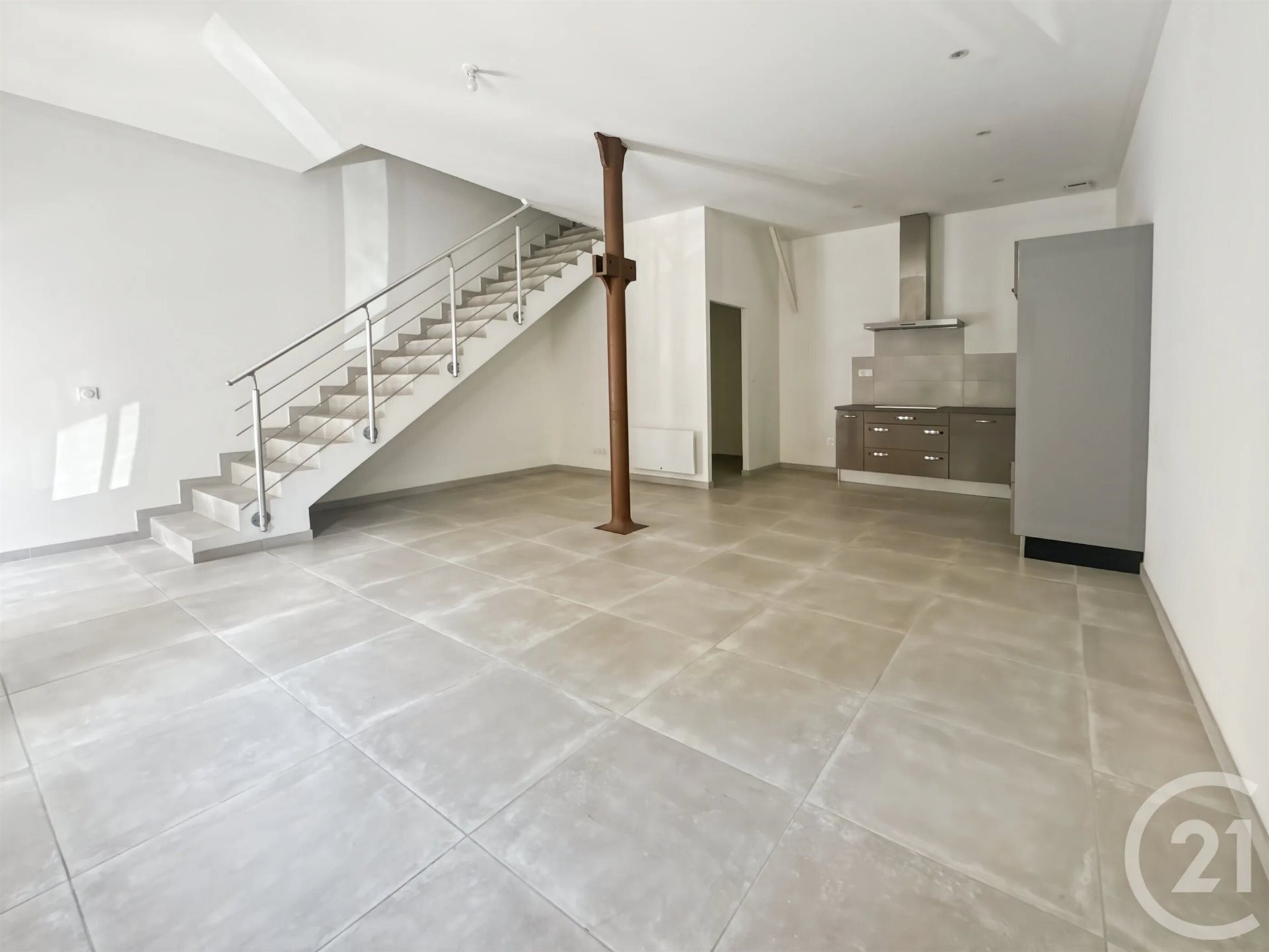 Appartement à louer, 69m², Pézenas