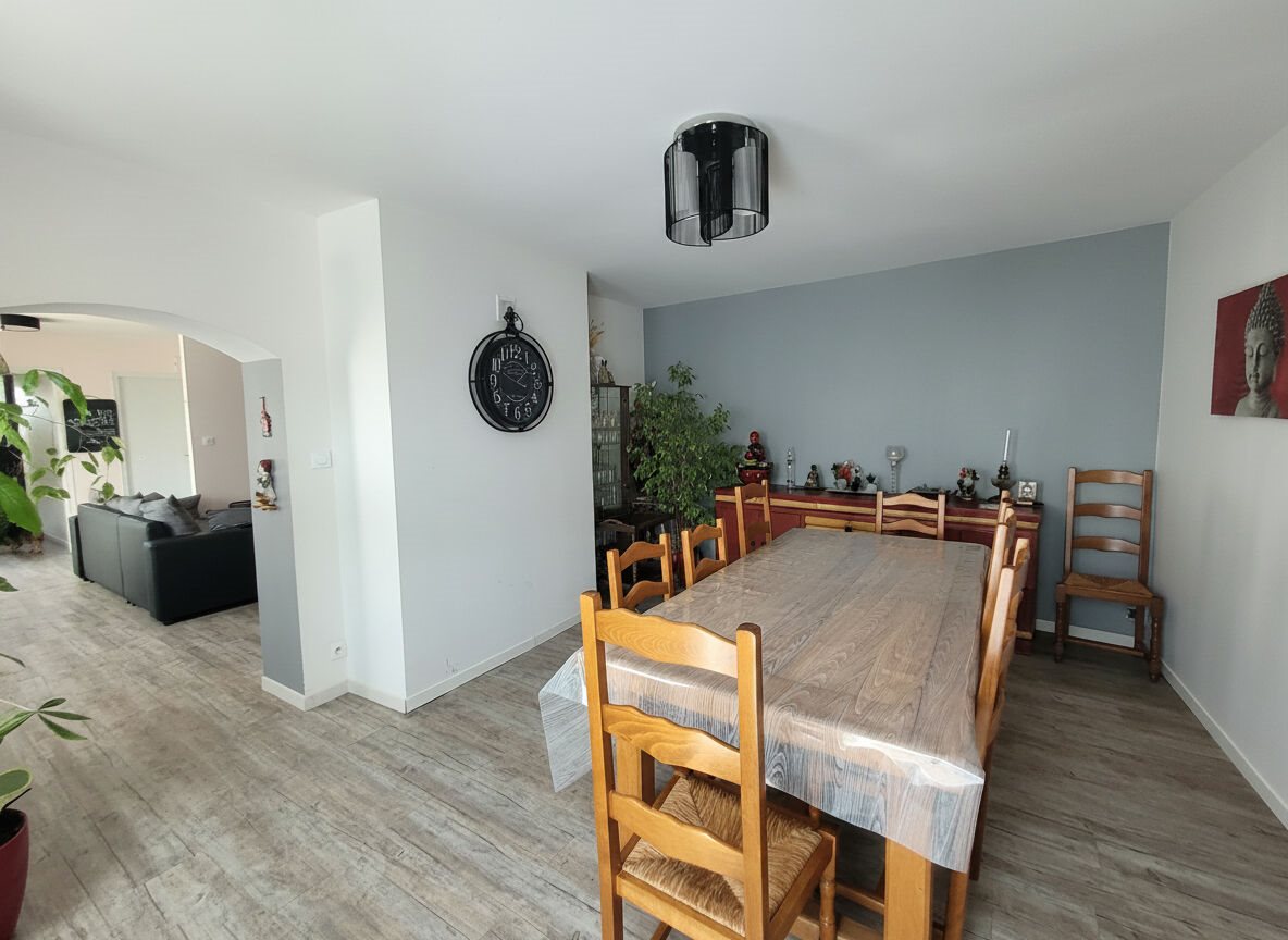 Maison à vendre, 138m², Rougé