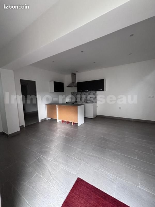 Maison à louer, 51m², Fosses