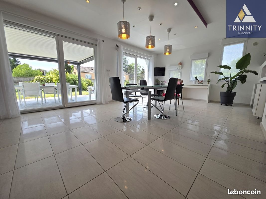 Maison à vendre, 146m², Chavannes-sur-l'Etang