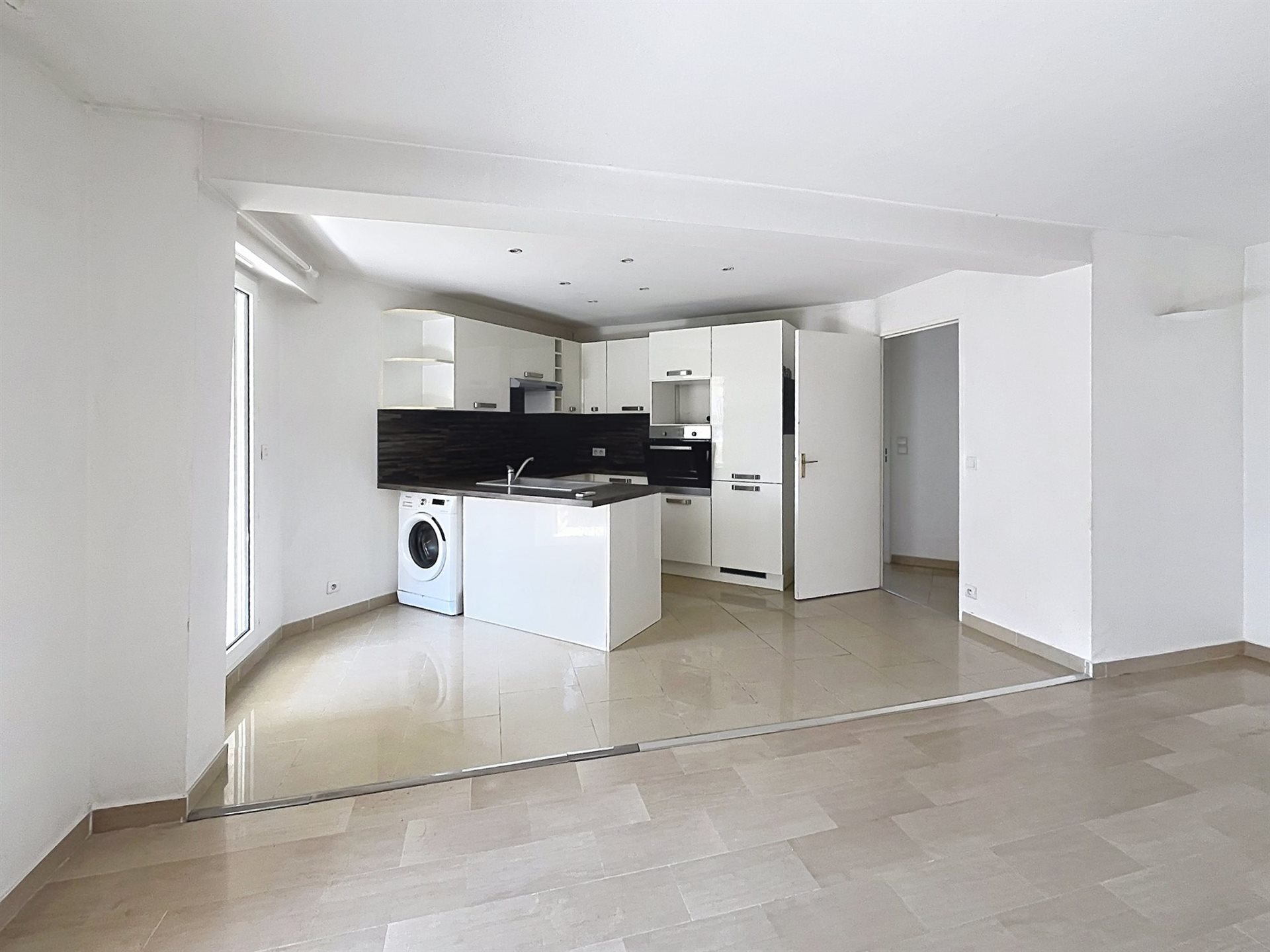 Appartement à louer, 81m², Mougins
